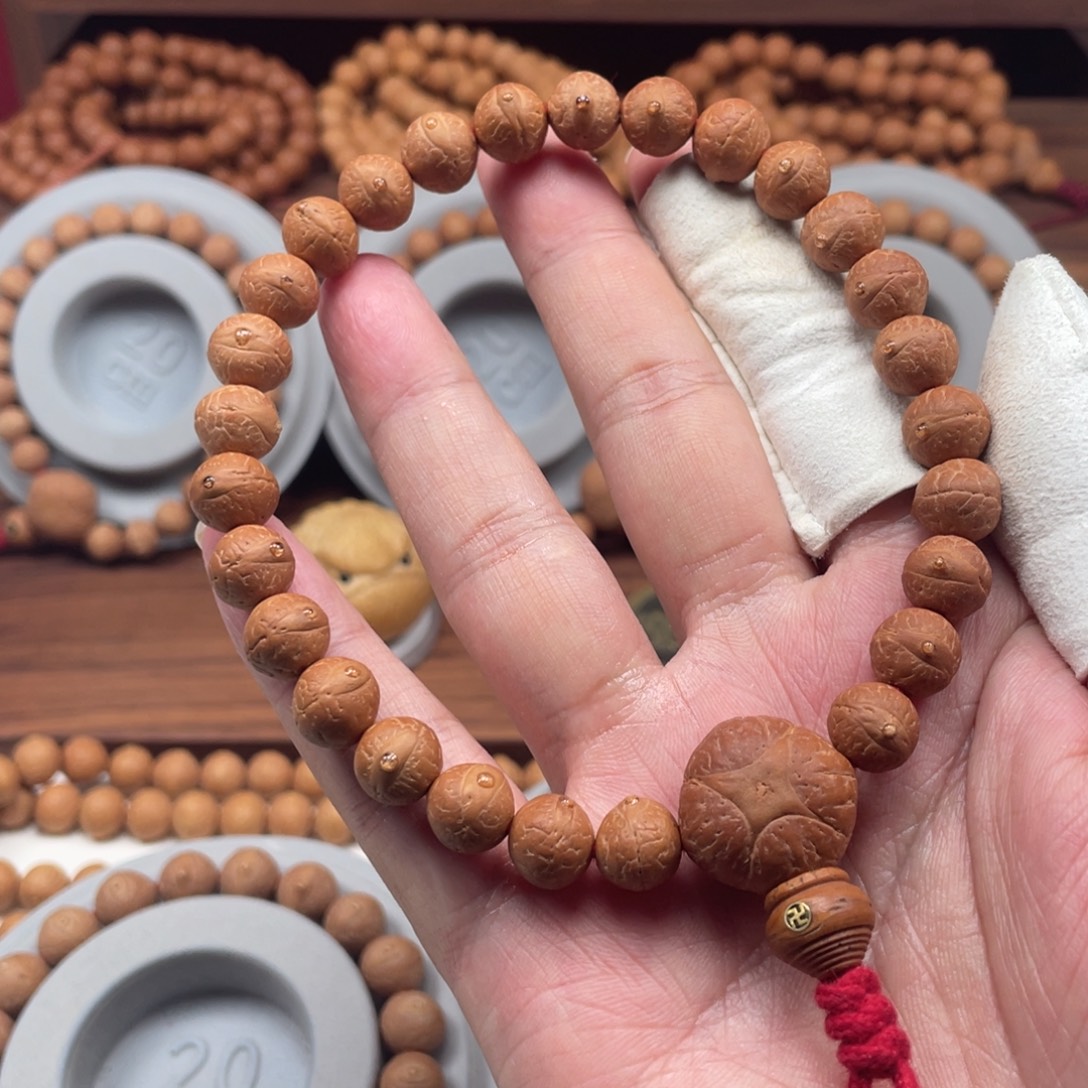 一***.吊坠凤眼菩提尼泊尔凤眼菩提