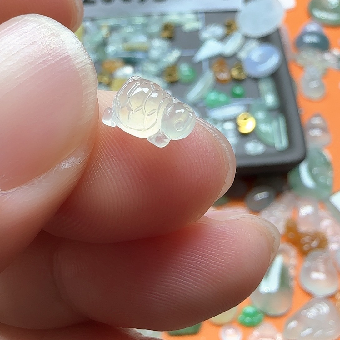 定制翡翠未镶嵌翡翠