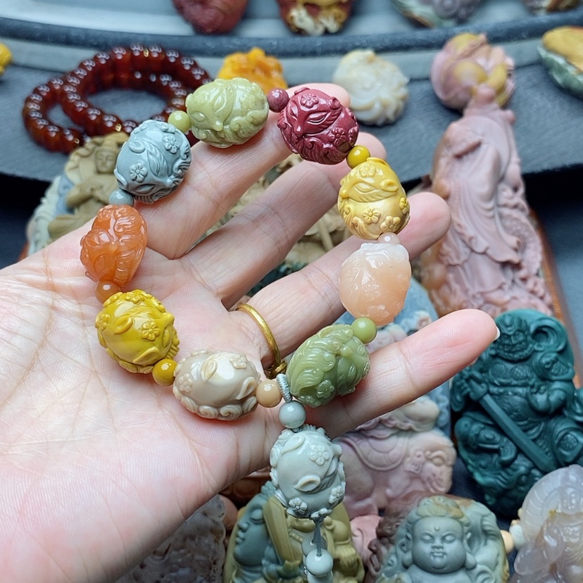 【闪购商品】定制石英质玉吊坠未镶嵌