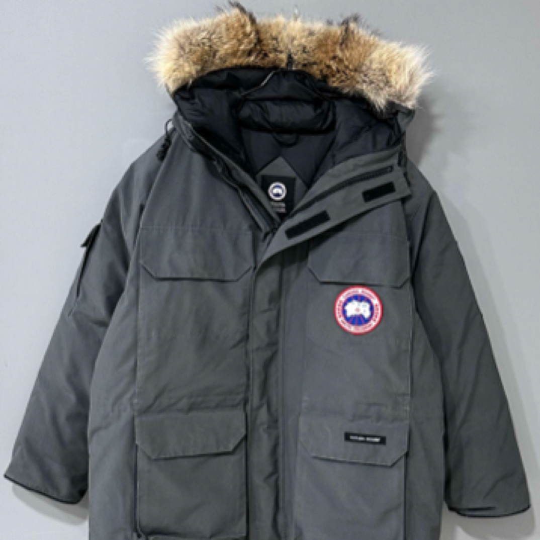 Canada Goose /石墨灰远征羽绒服/99新/L码/29430
