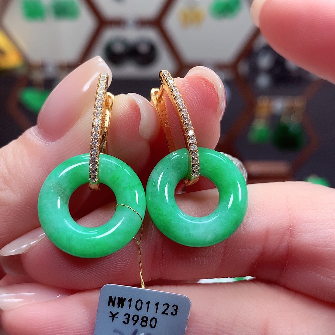 翡翠耳饰银S925镶嵌天然翡翠