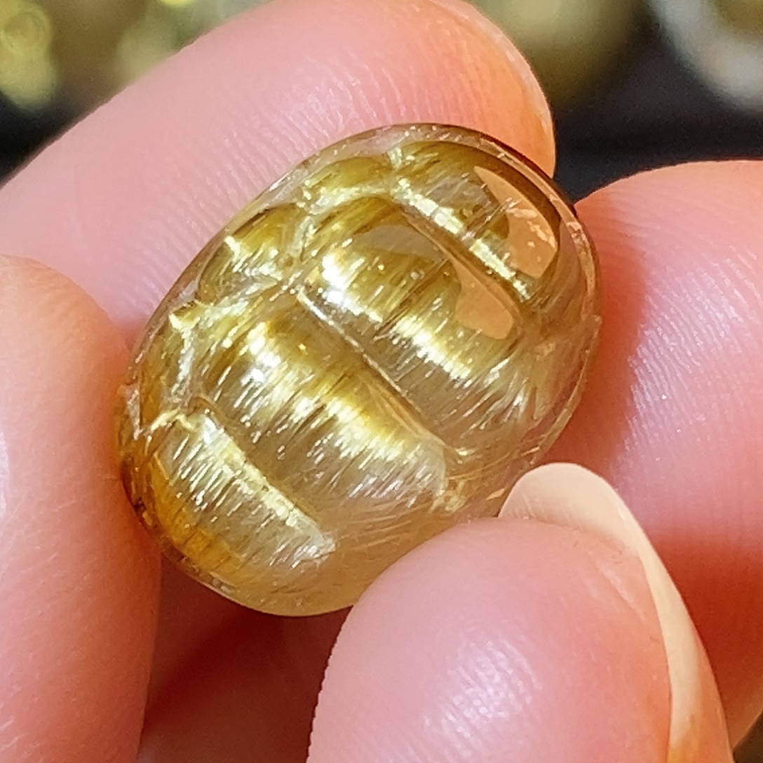 颈饰未镶嵌水晶天然满顺钛晶富甲