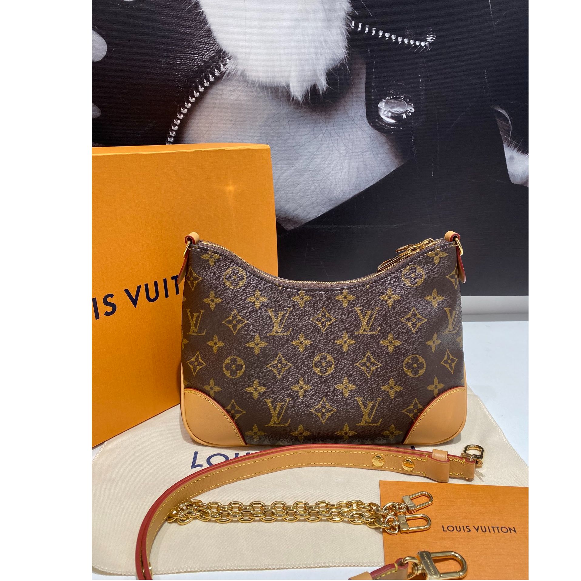 99新 LouisVuitton/路易威登 lv黄牛角 8174