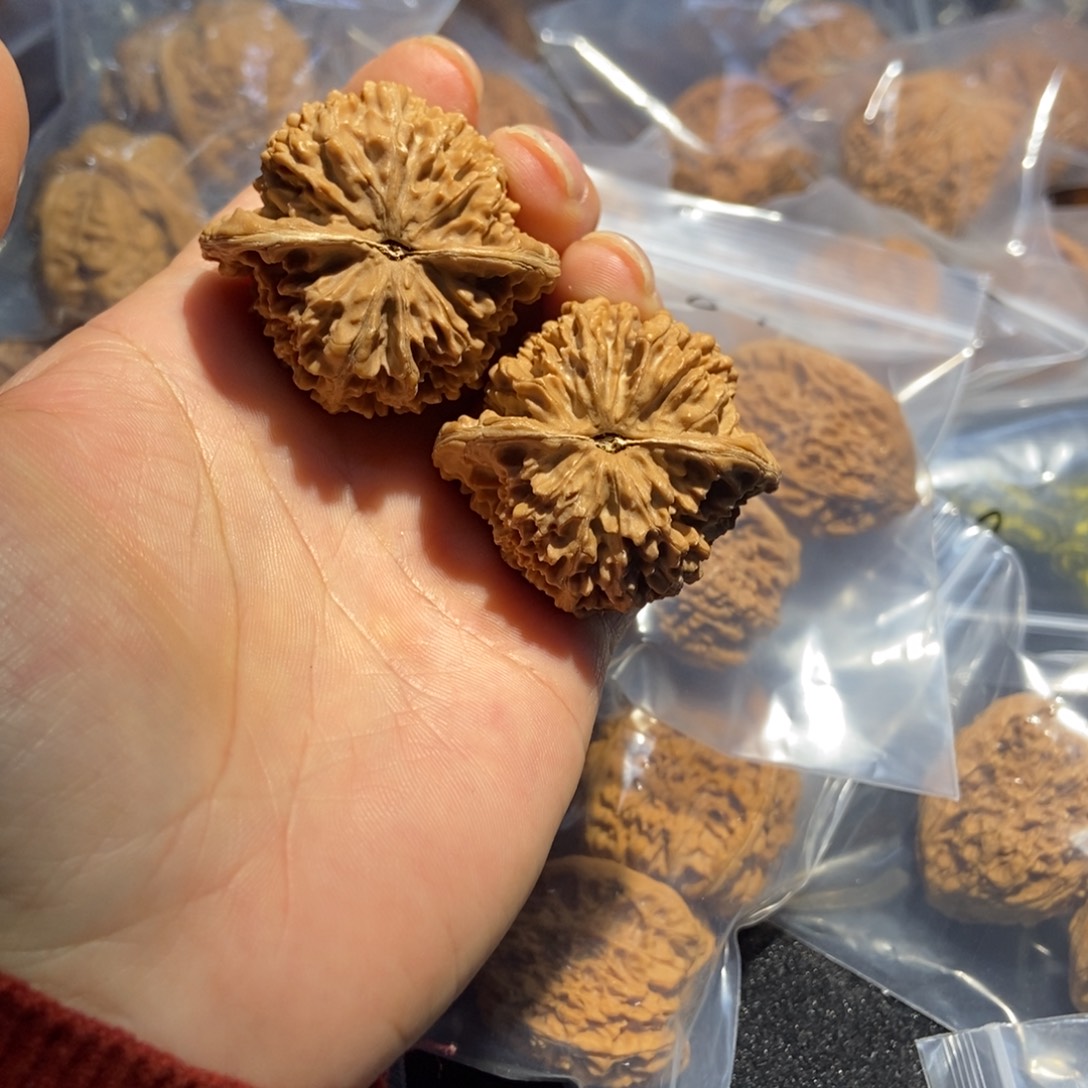 吊坠文玩核桃满天星狮子头86