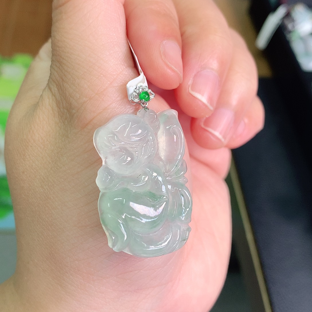 翡翠颈饰18K金镶嵌冰胶飘绿仙子