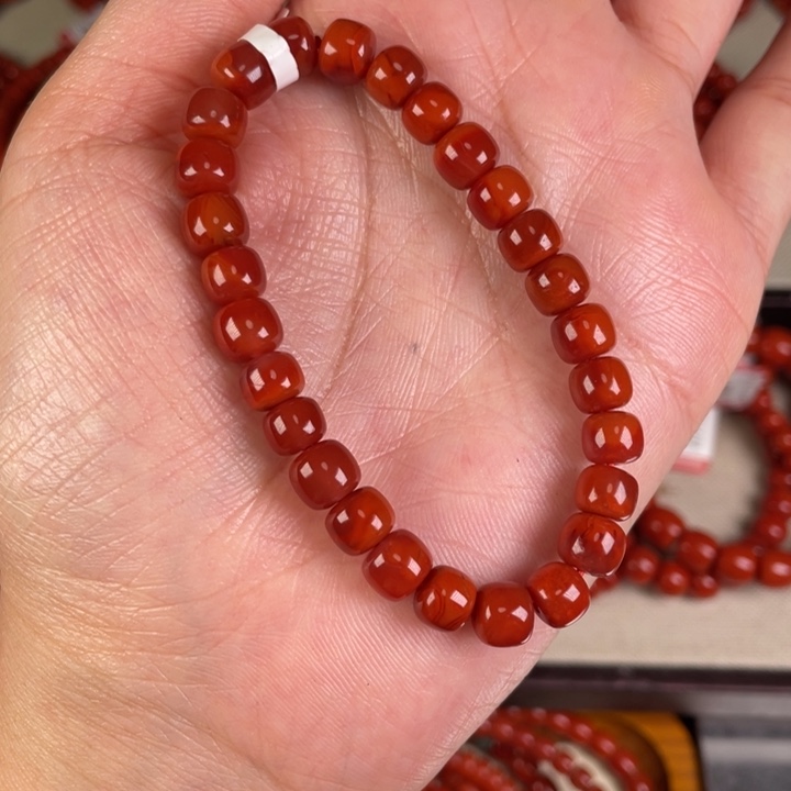 南红玛瑙手链未镶嵌