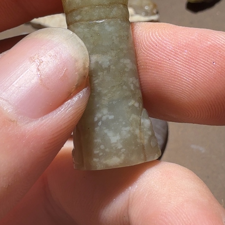 空***空和田玉（糖玉）未镶嵌车挂