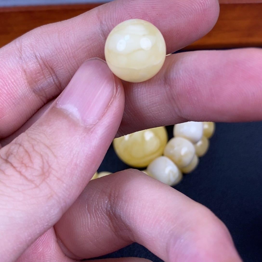 琥珀未镶嵌珠宝奇石13