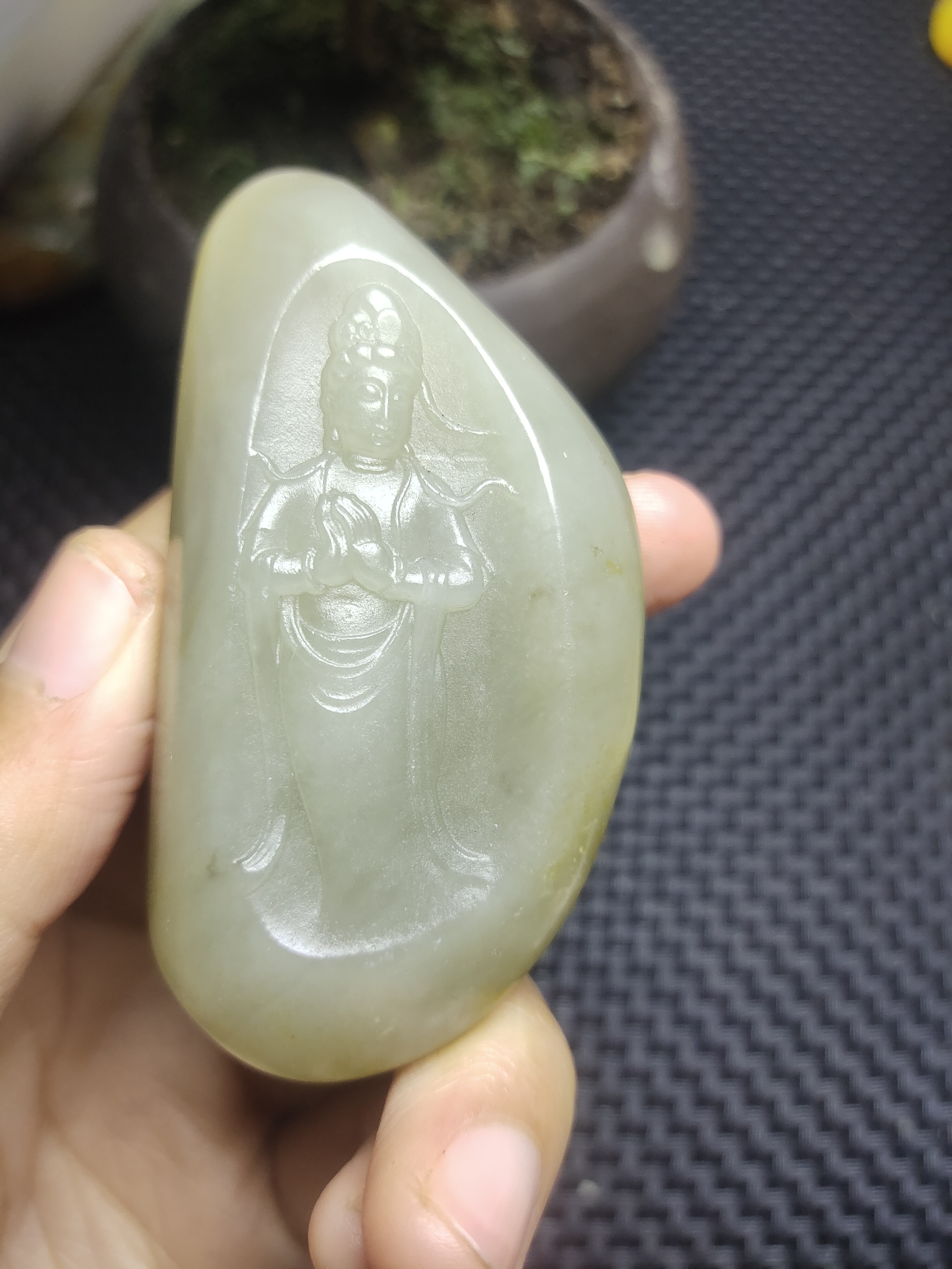 和田玉精美挂件观音