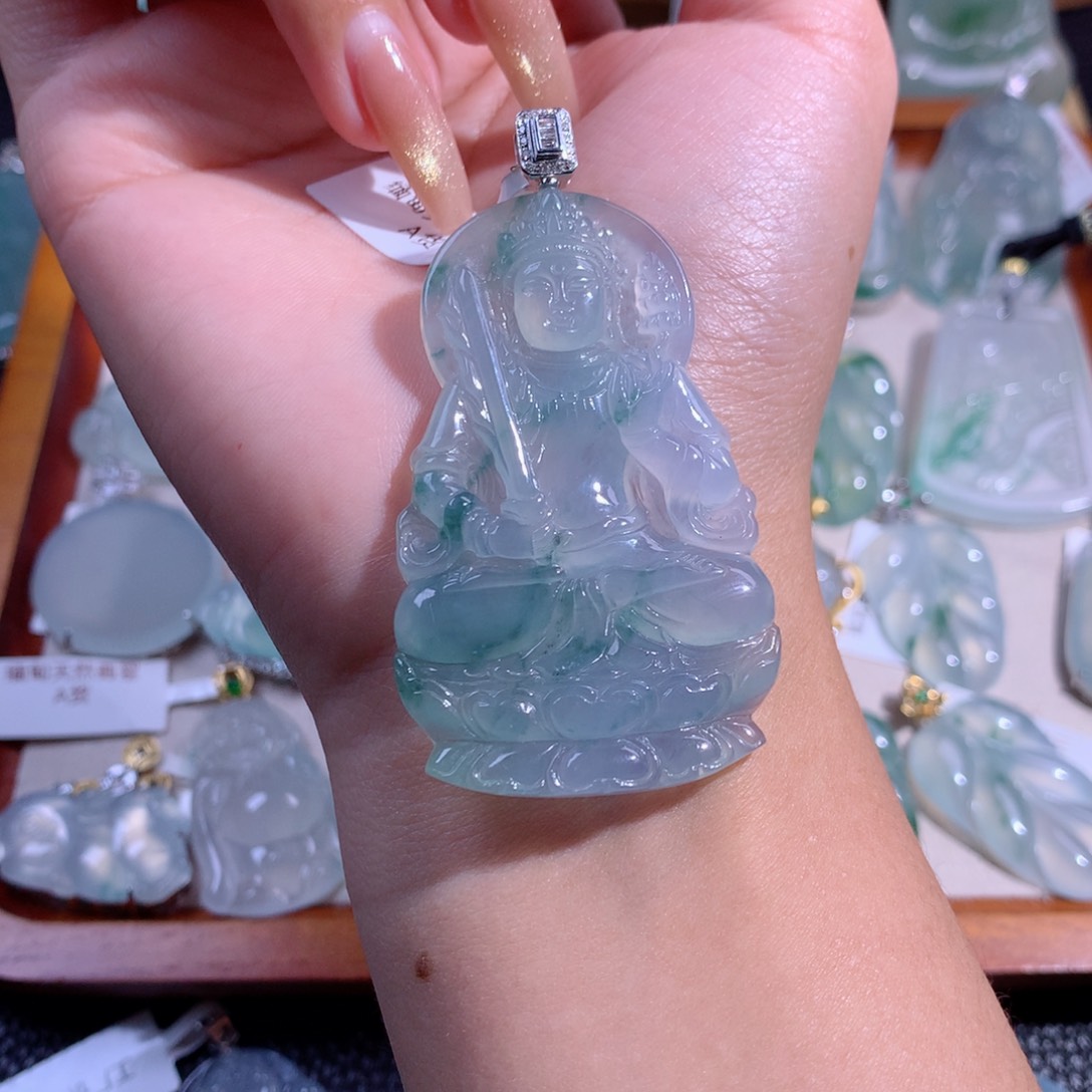 翡翠吊坠(不含链)18K金镶嵌