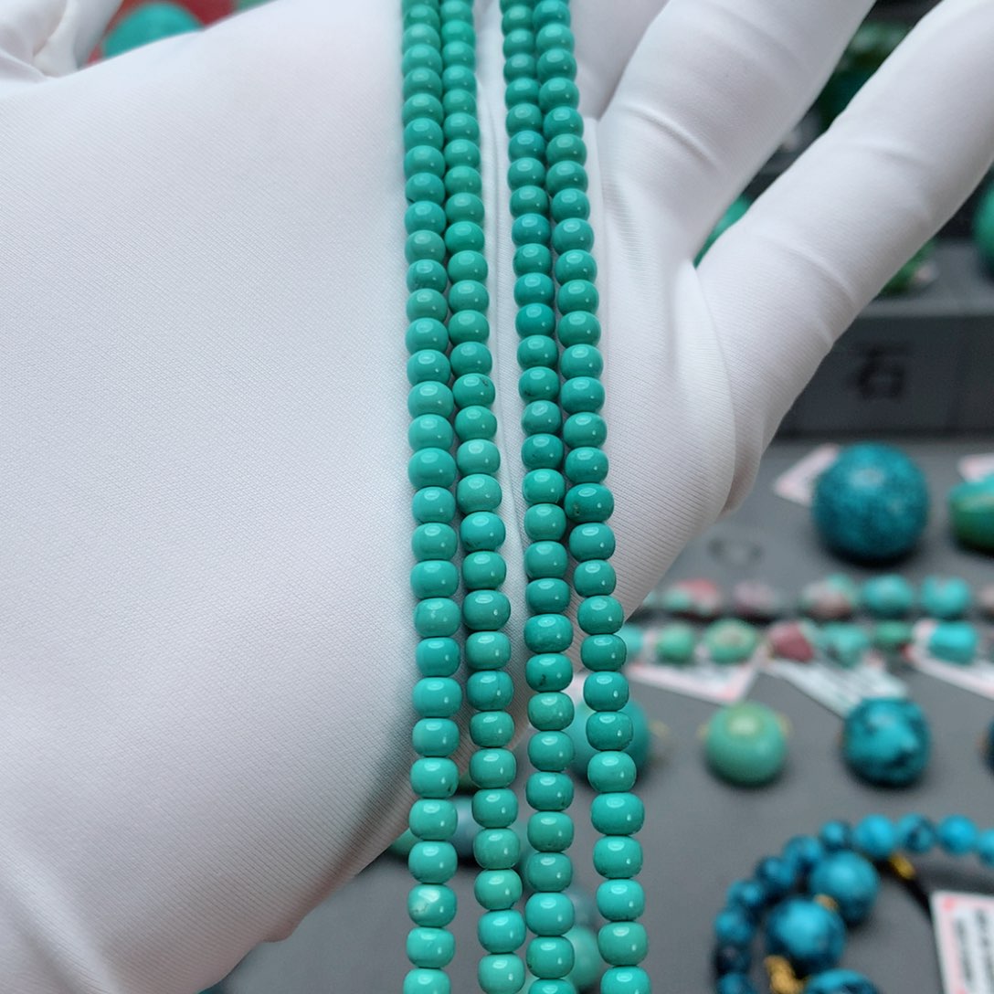 绿松石配饰未镶嵌