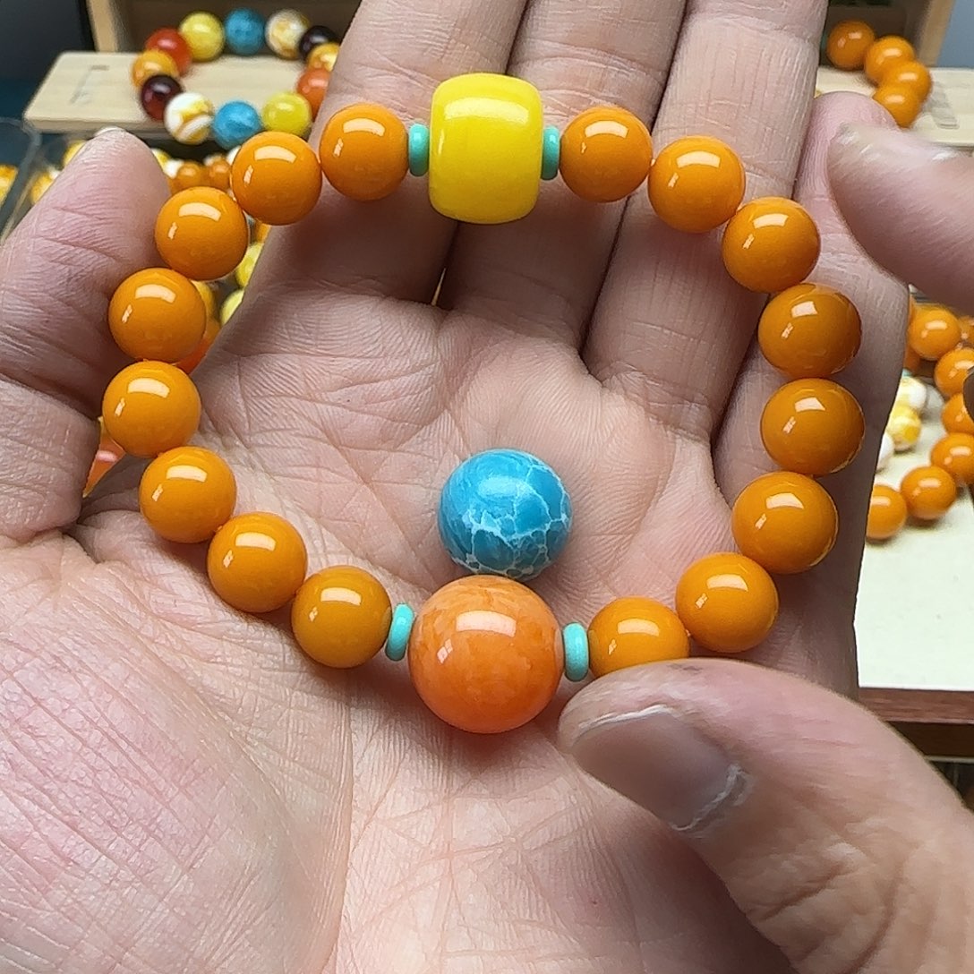 重***芳无非金属老蜜色素串搭配一条