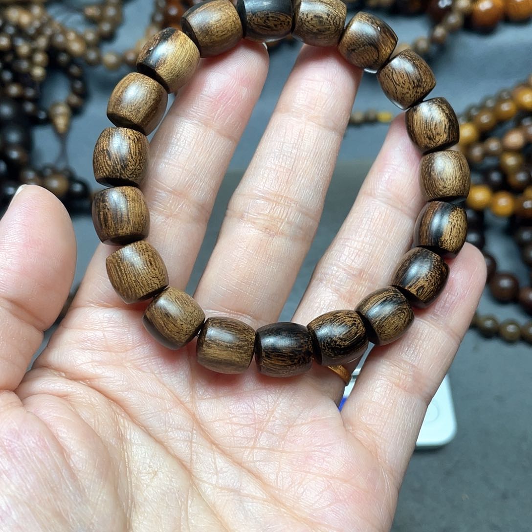 沉香手串白棋瘤疤1.0