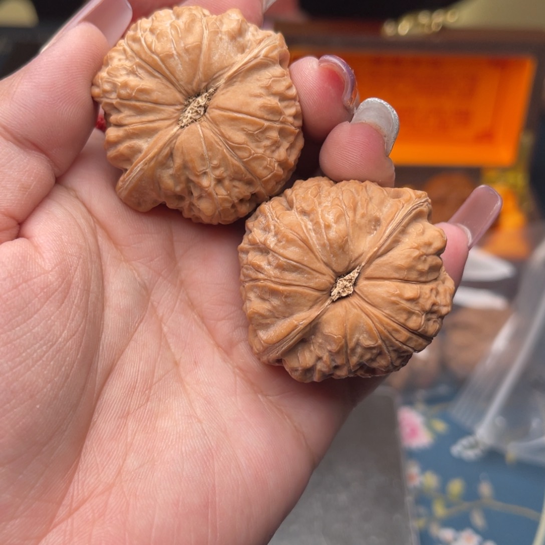 文玩核桃吊坠挺****。南瓜墩45