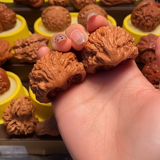 文玩核桃把件二****.蛇王