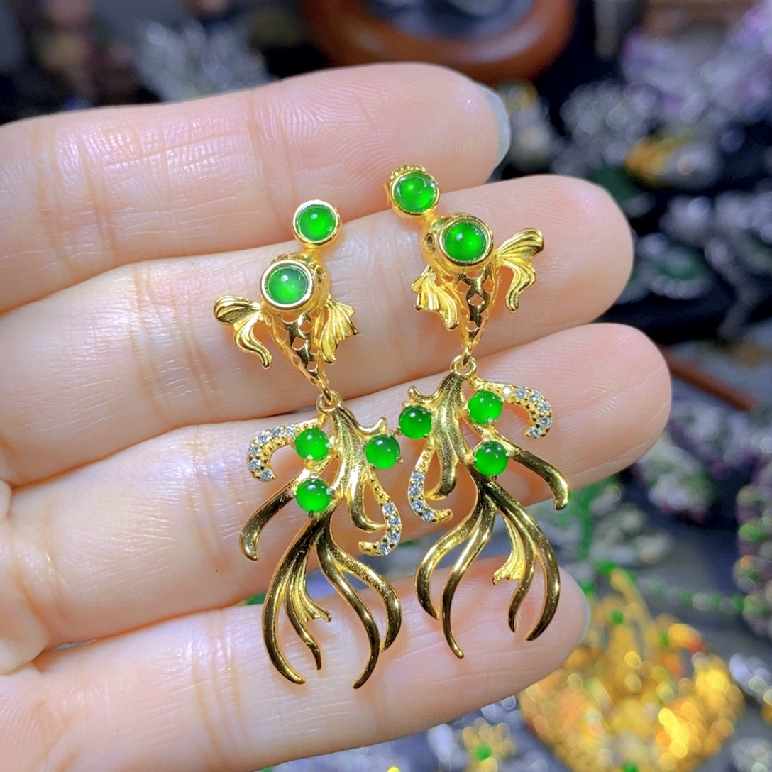 翡翠颈饰银S925镶嵌天然翡翠