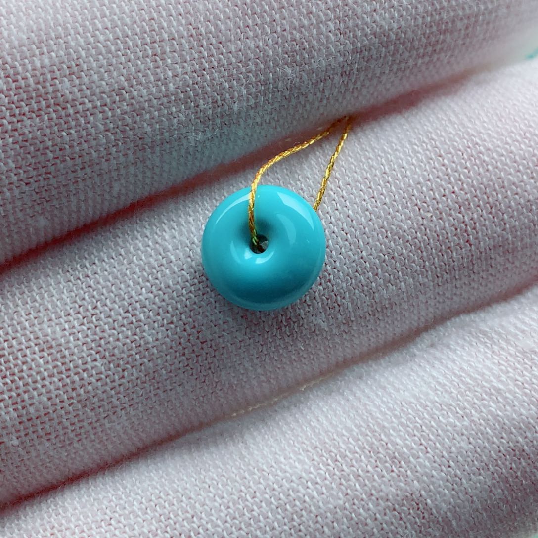 绿松石颈饰未镶嵌