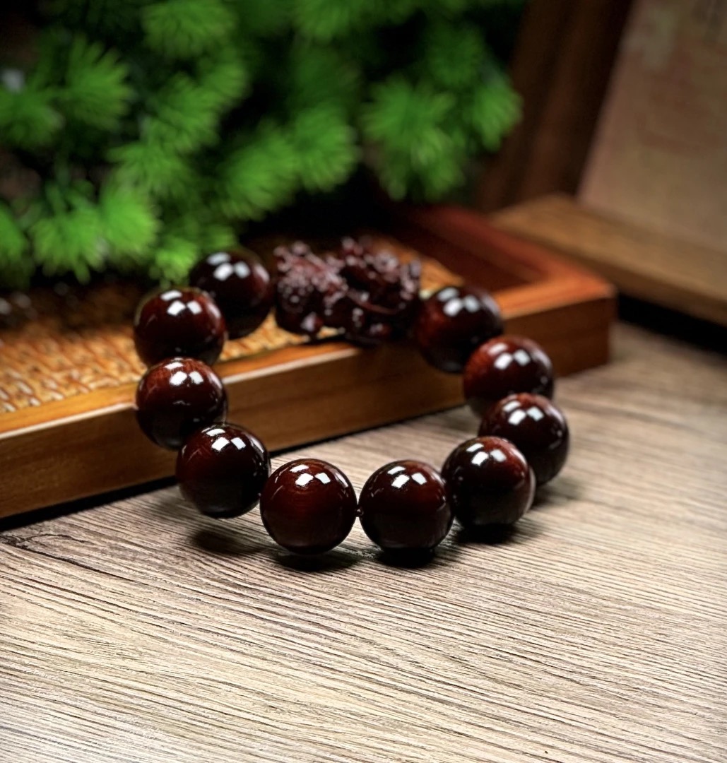 【8007】2.0小叶紫檀鸡血红料+貔貅