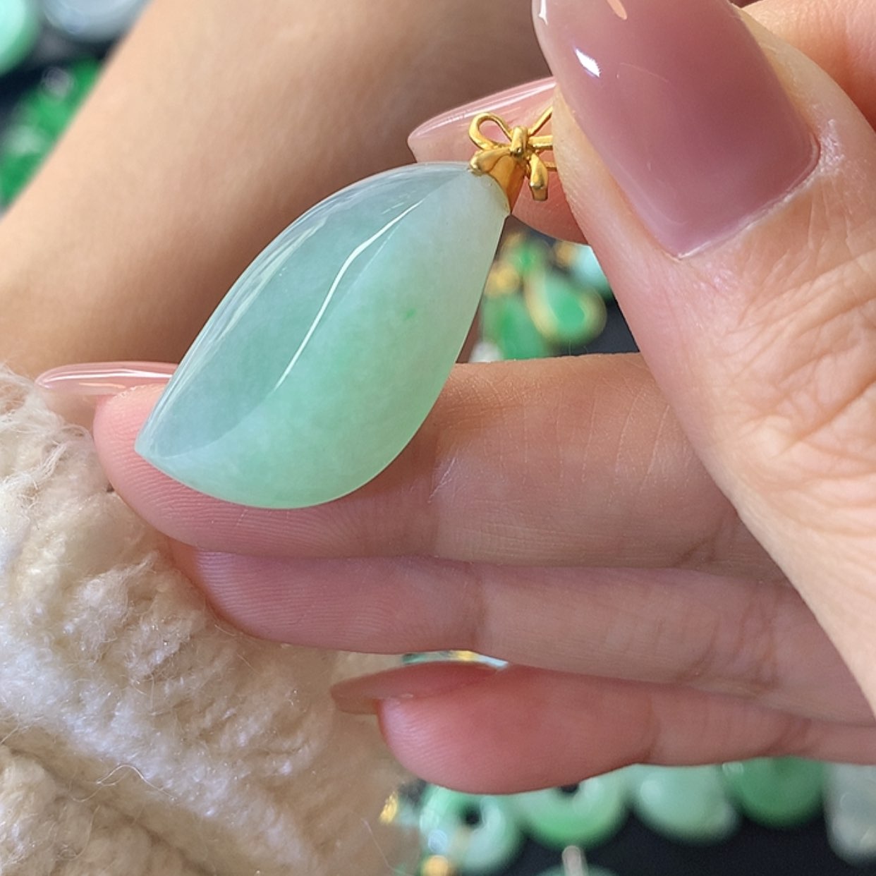 【闪购商品】翡翠吊坠(赠链)18K金镶嵌