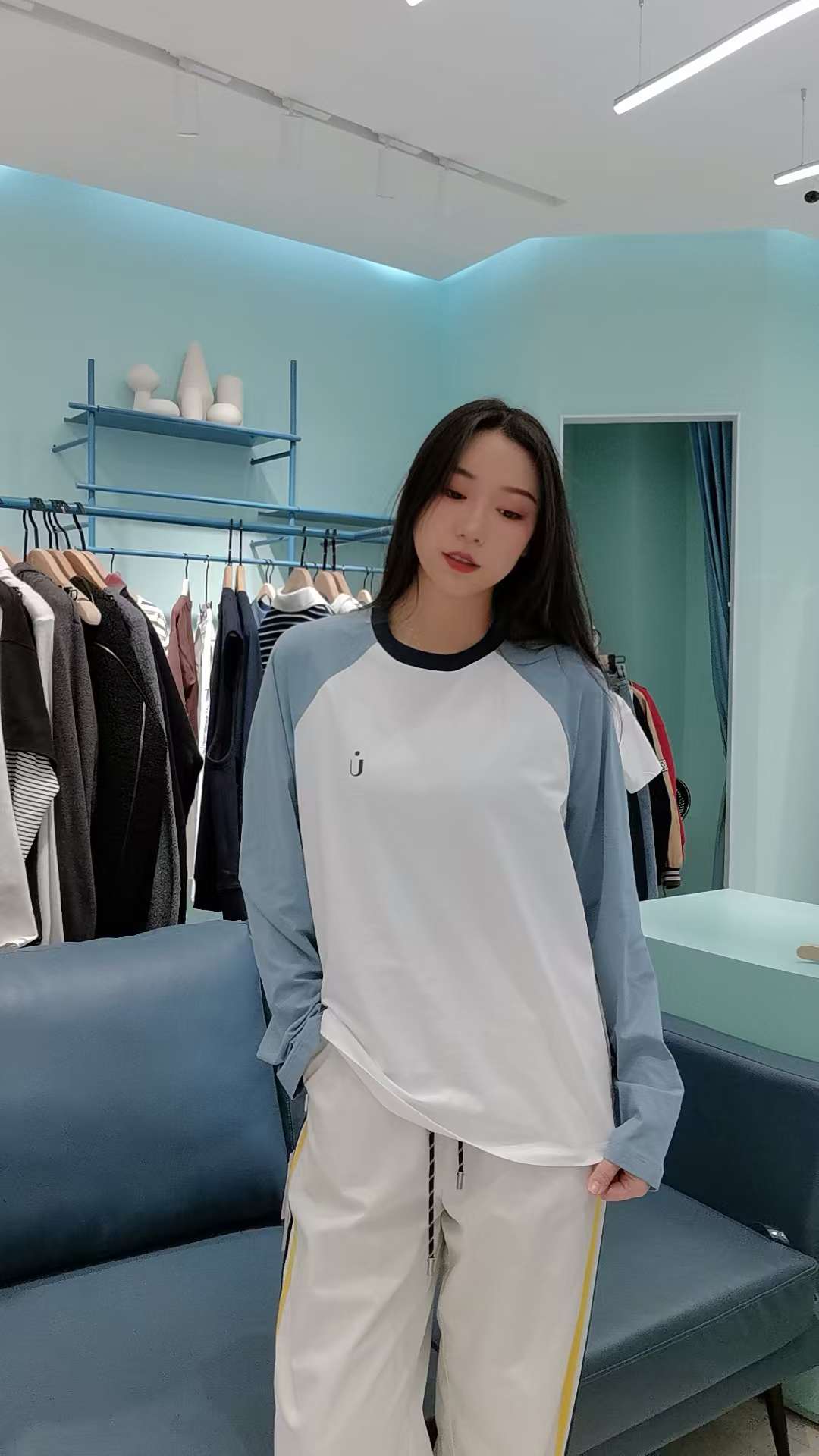 本白插肩袖能量训练服T恤