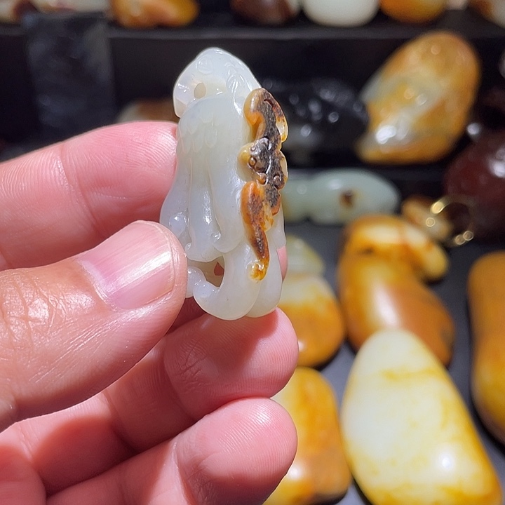 和田玉未镶嵌挂件