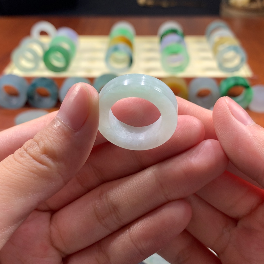 定制翡翠未镶嵌细糯底12-16号