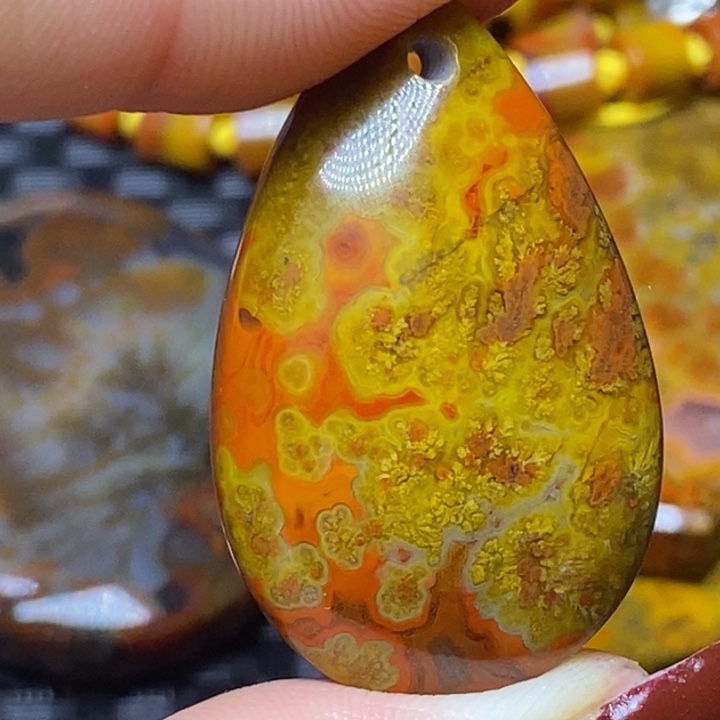 玛瑙/玉髓颈饰未镶嵌