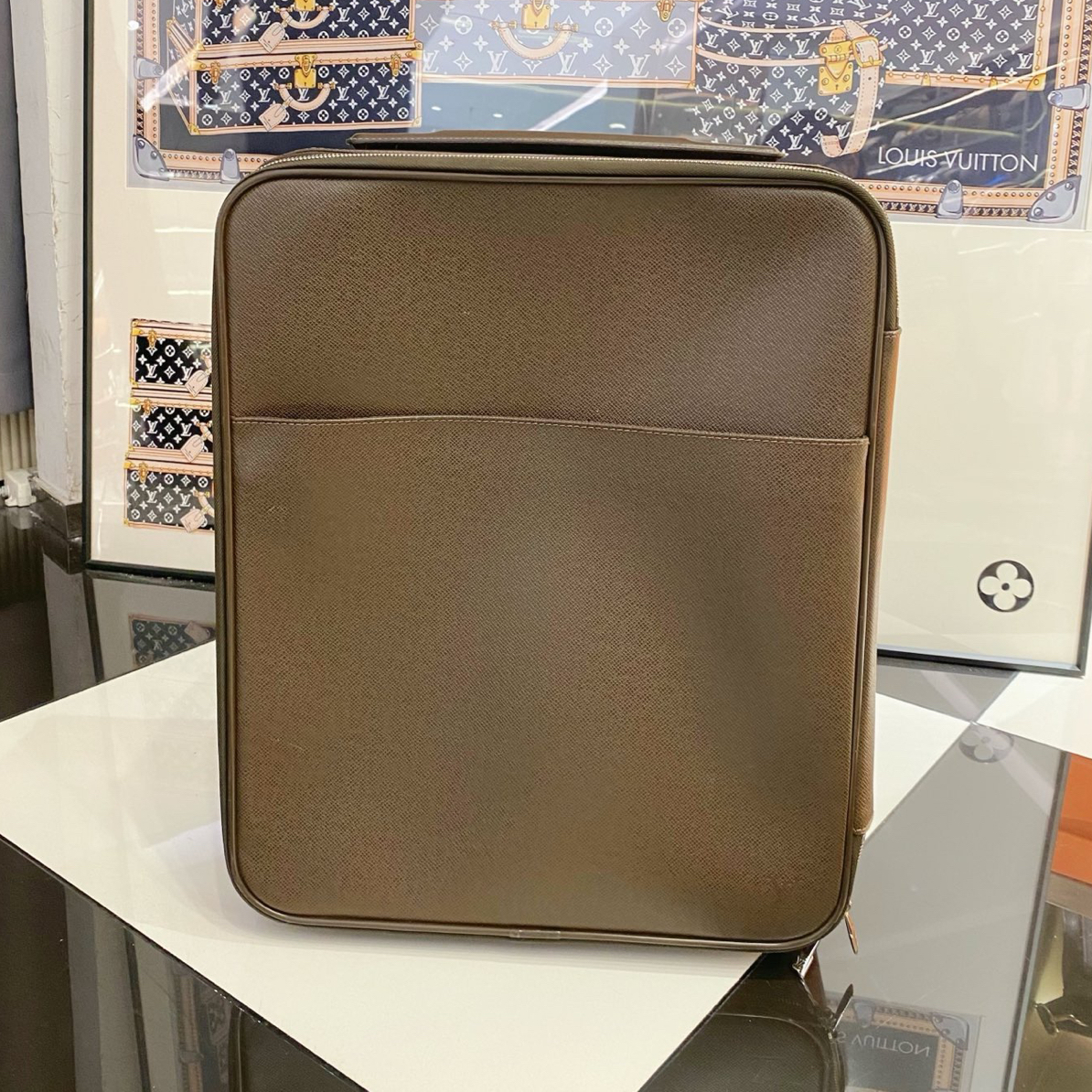 95新 LouisVuitton/路易威登 lv大象灰行李箱（13912）