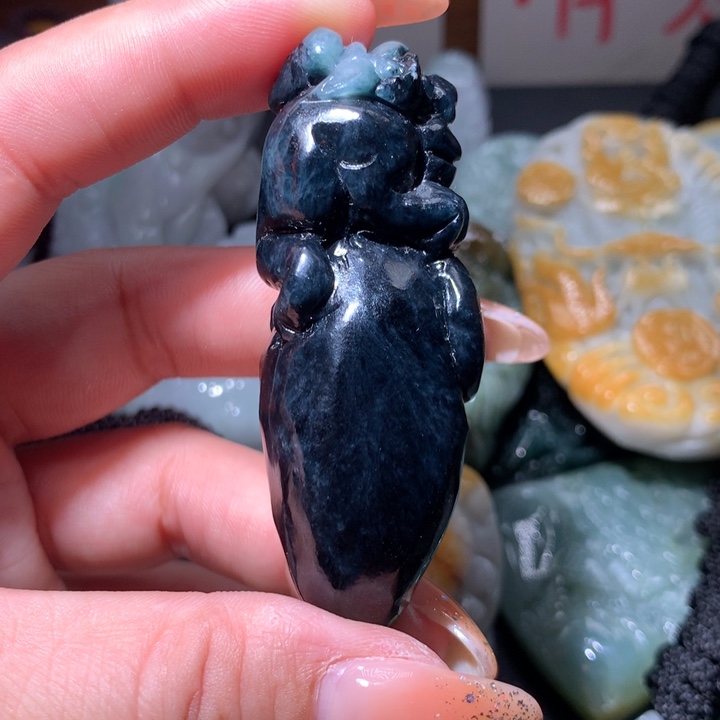 翡翠未镶嵌颈饰保真天然A货翡翠