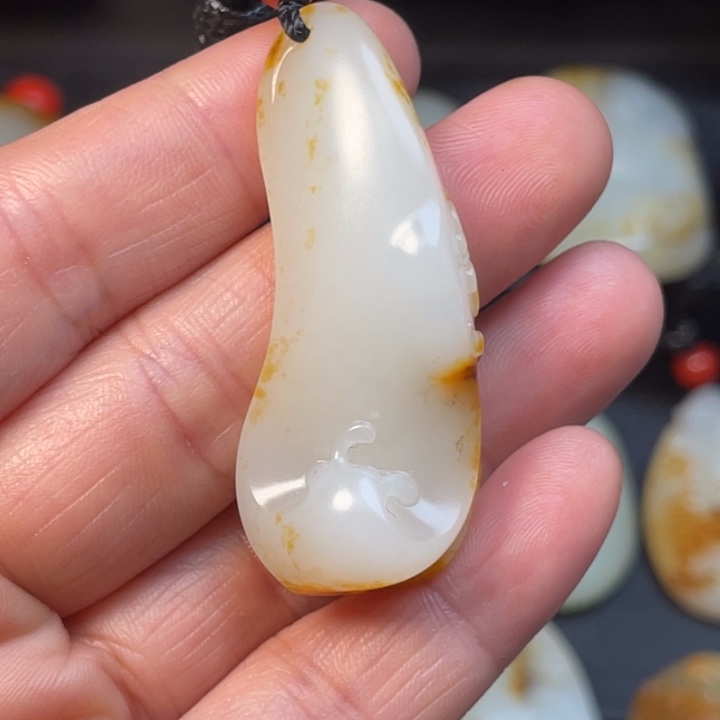 和田玉吊坠(赠链)未镶嵌