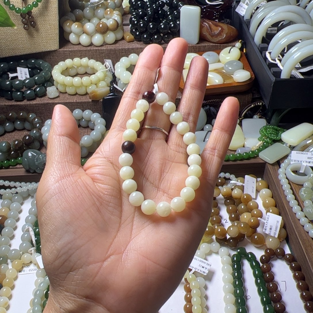 和田玉（糖玉）未镶嵌手链