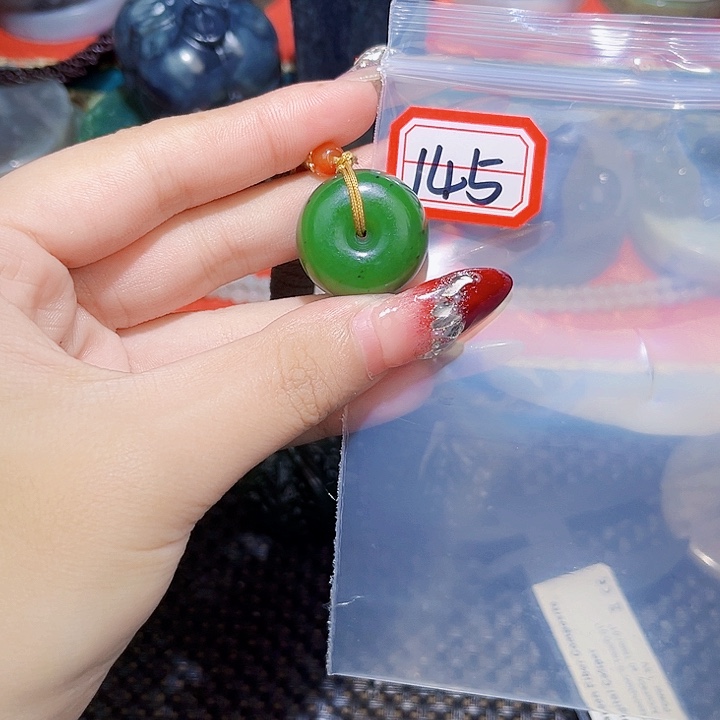 和田玉和田玉边角料随机发未镶嵌