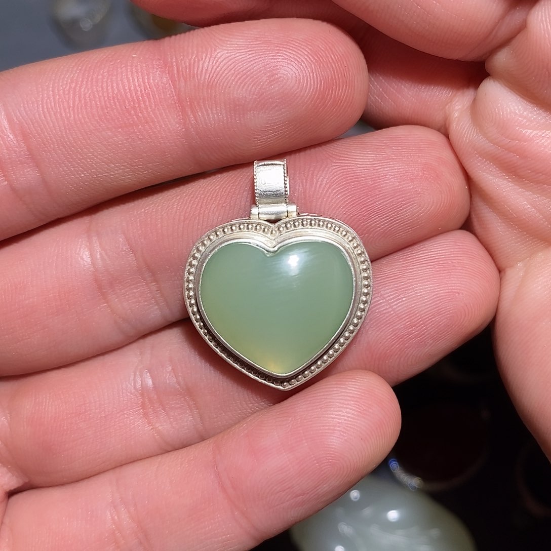 和田玉颈饰银S925镶嵌天****飘