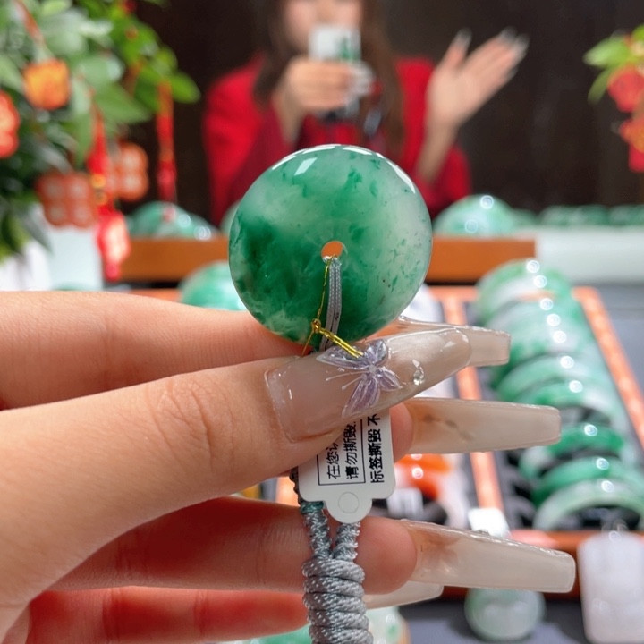 石英质玉吊坠(不含链)未镶嵌