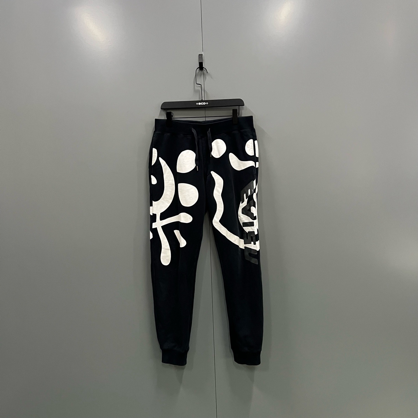 95新 maje jp 图案印花抽绳卫裤 M码 015474