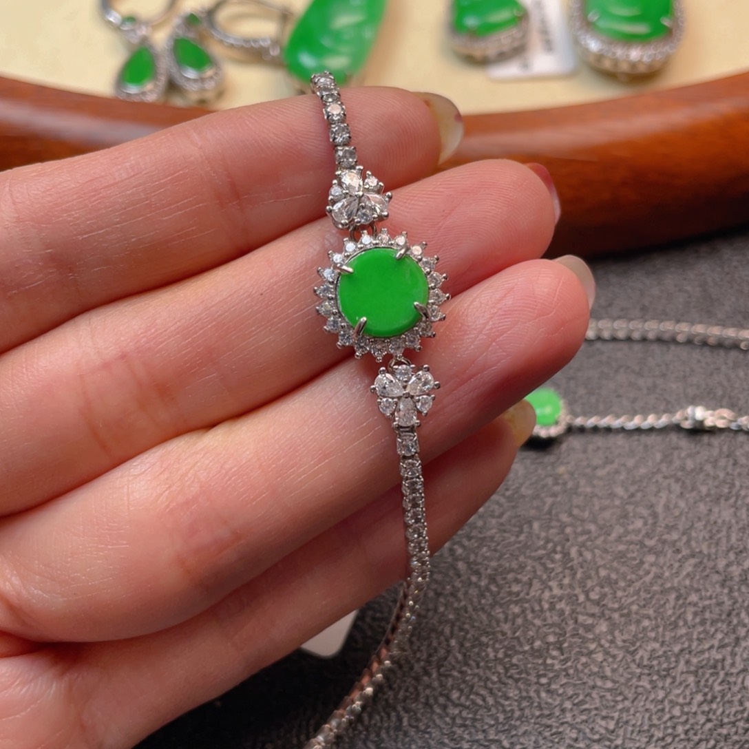 翡翠吊坠(不含链)银S925镶嵌手链