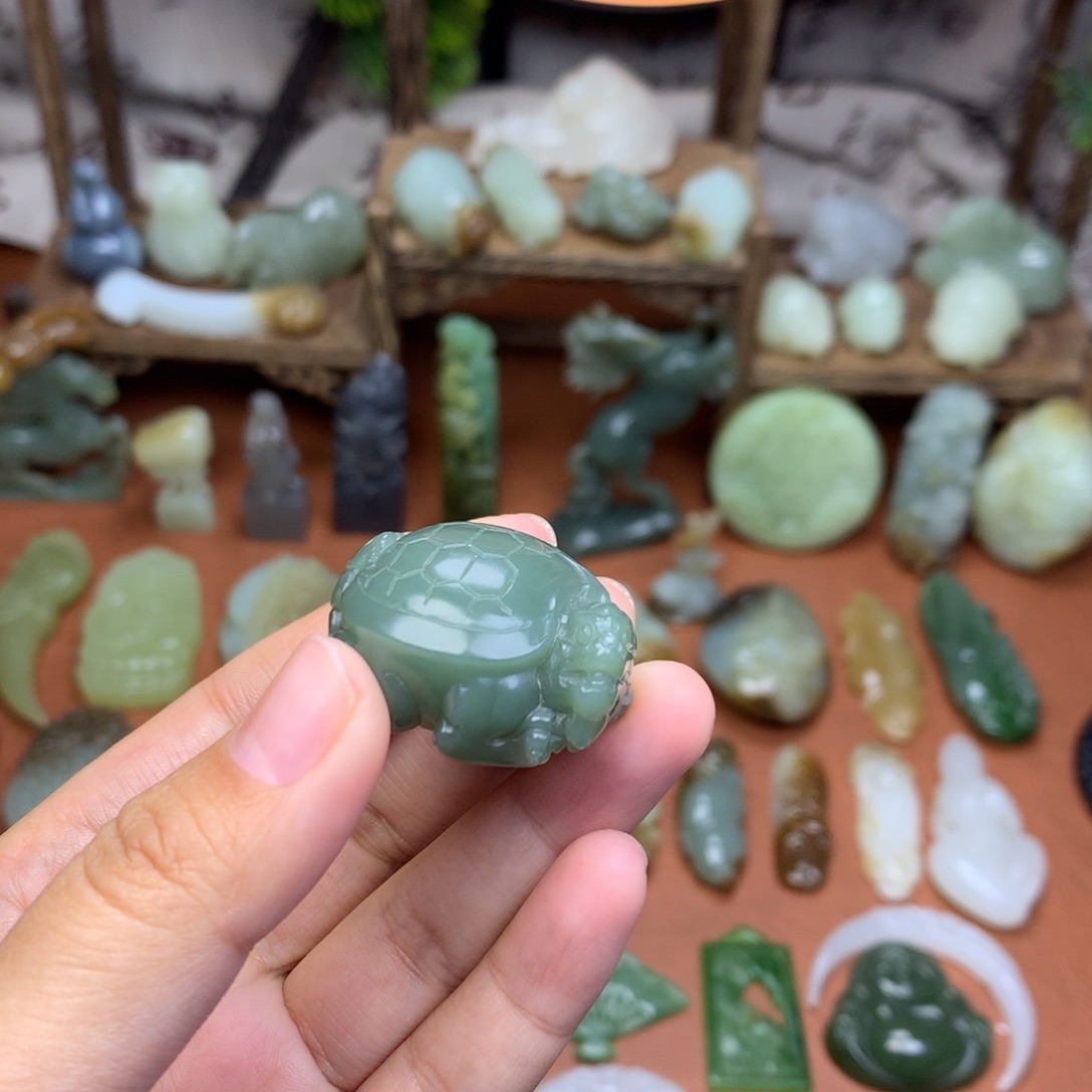 和田玉未镶嵌挂件