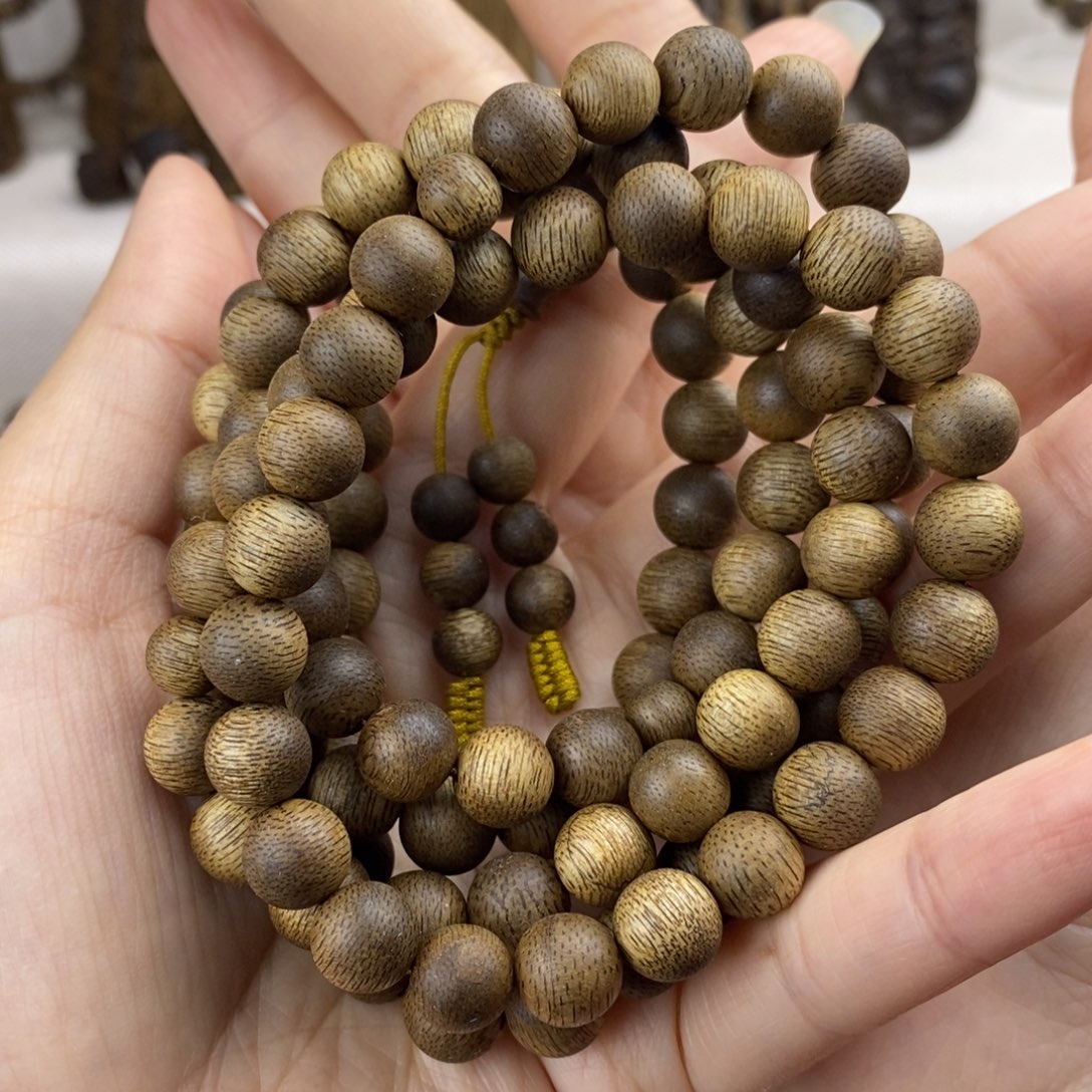 沉香手串釋*齋越南富森红土