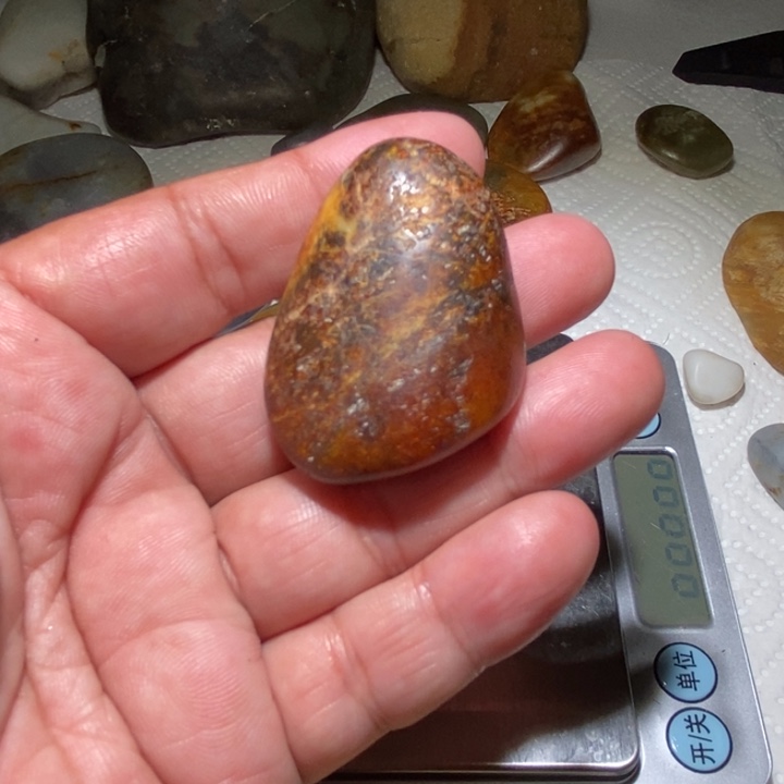 黑***z和田玉（子料）未镶嵌颈饰