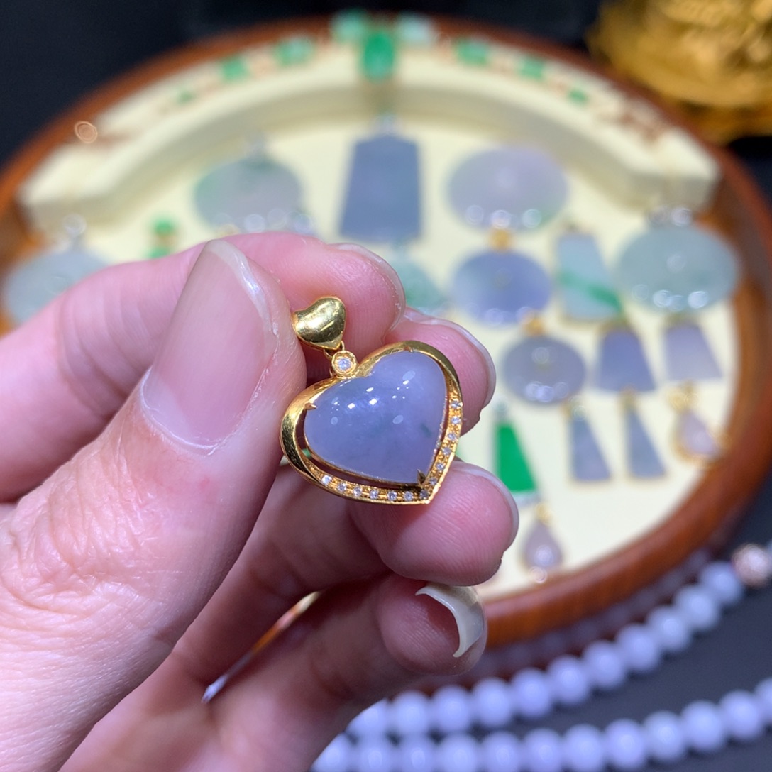 翡翠吊坠(不含链)18K金镶嵌