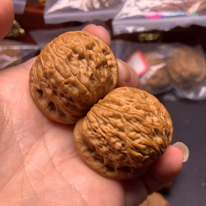 文玩核桃吊坠文玩核桃蝴蝶磨