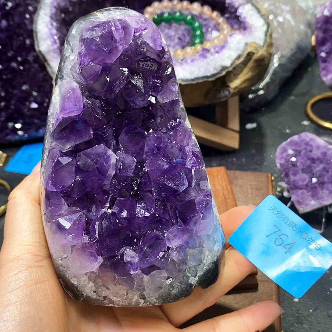 水晶大型摆件（非配饰）未镶嵌