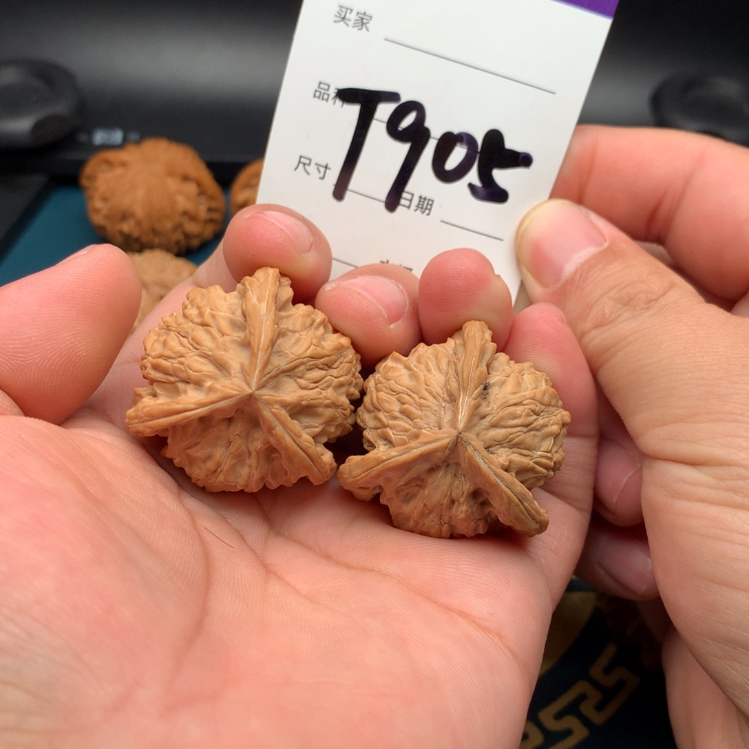 文玩核桃把件?****)39三棱905