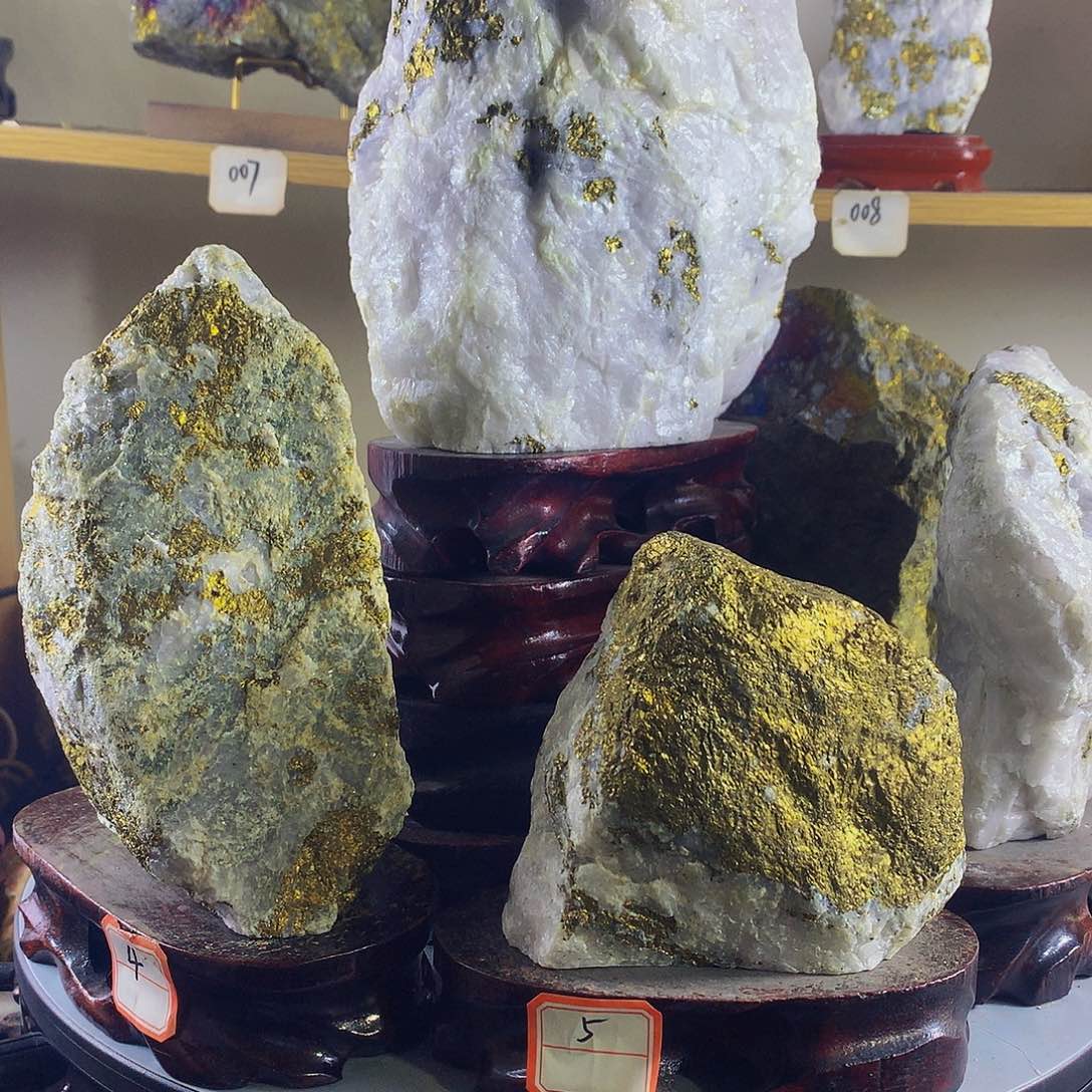 石材5号原矿石带底座