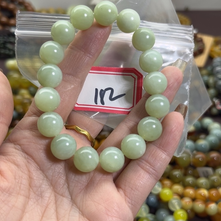 油****蛇纹石玉未镶嵌手链