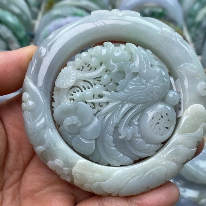 翡翠未镶嵌手镯54.8圈