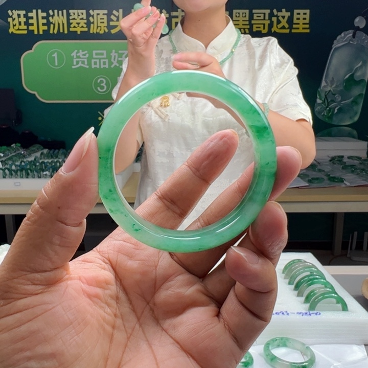 石英质玉手镯合金