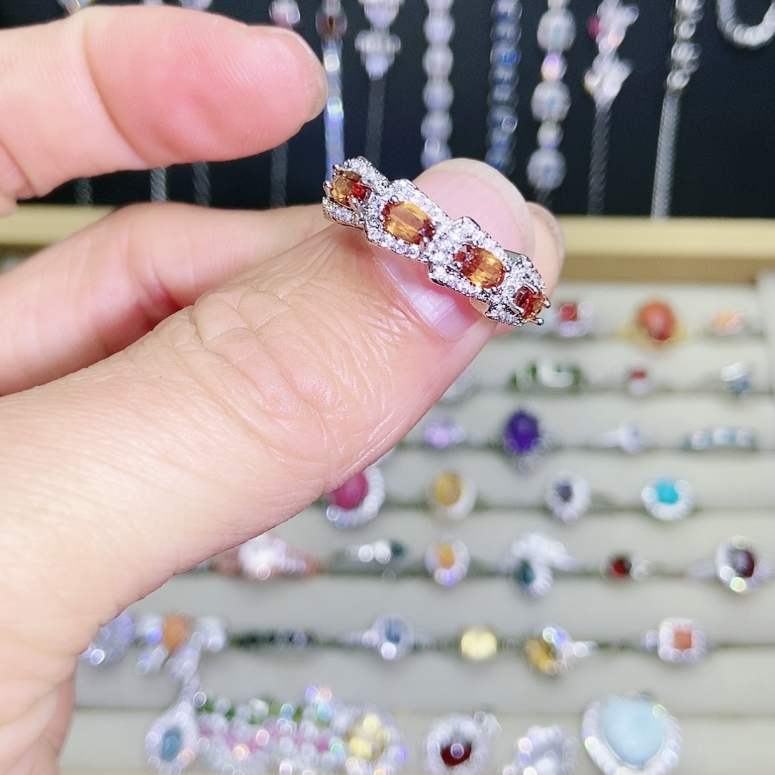 【闪购商品】未镶嵌戒指石榴石（芬达石）