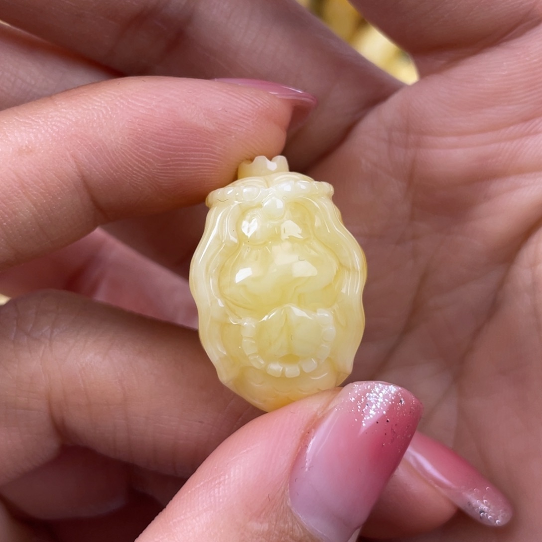 琥珀裸石未镶嵌蜜蜡