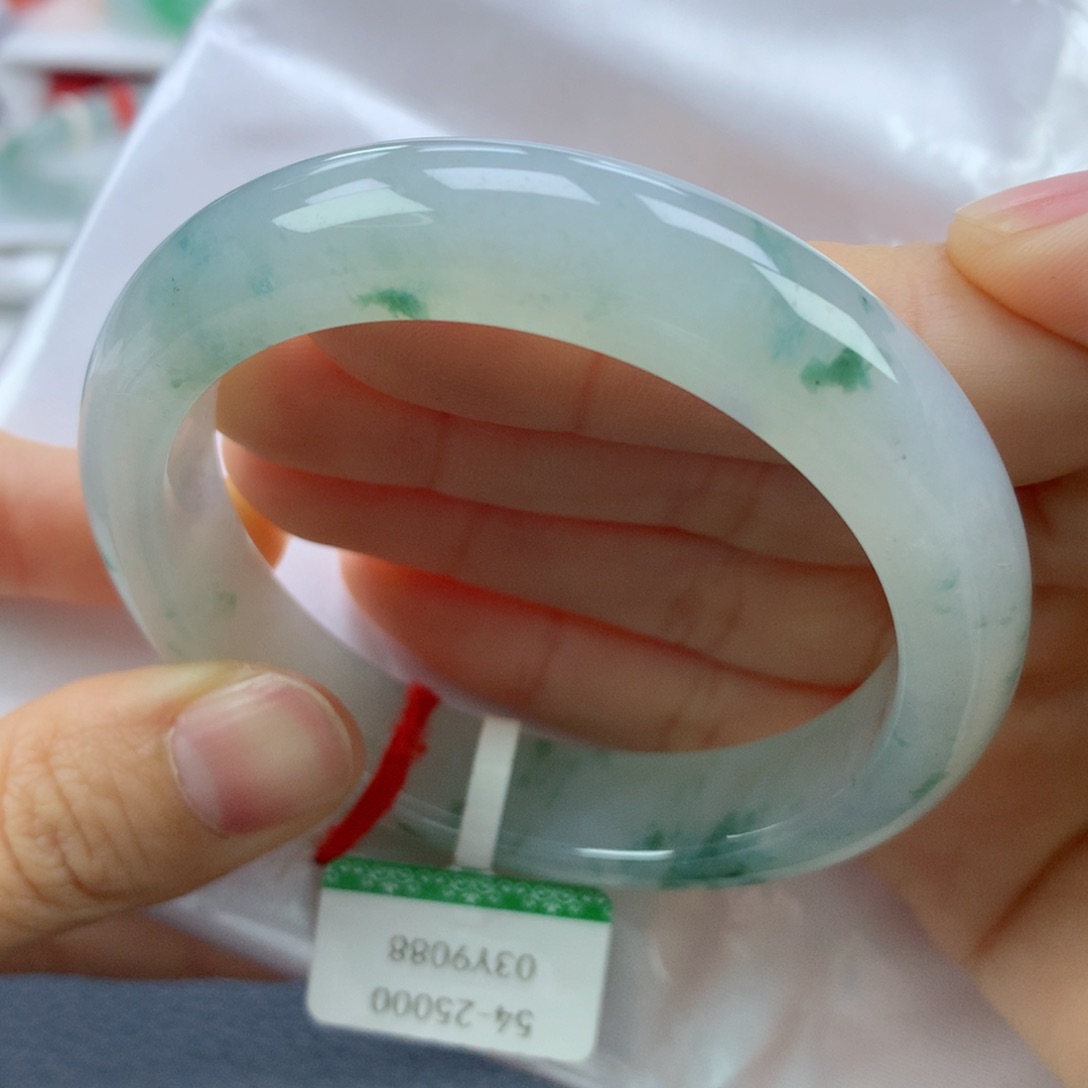 翡翠手镯未镶嵌54.4正